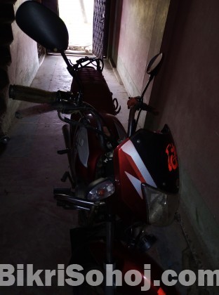 Bajaj Ct-100